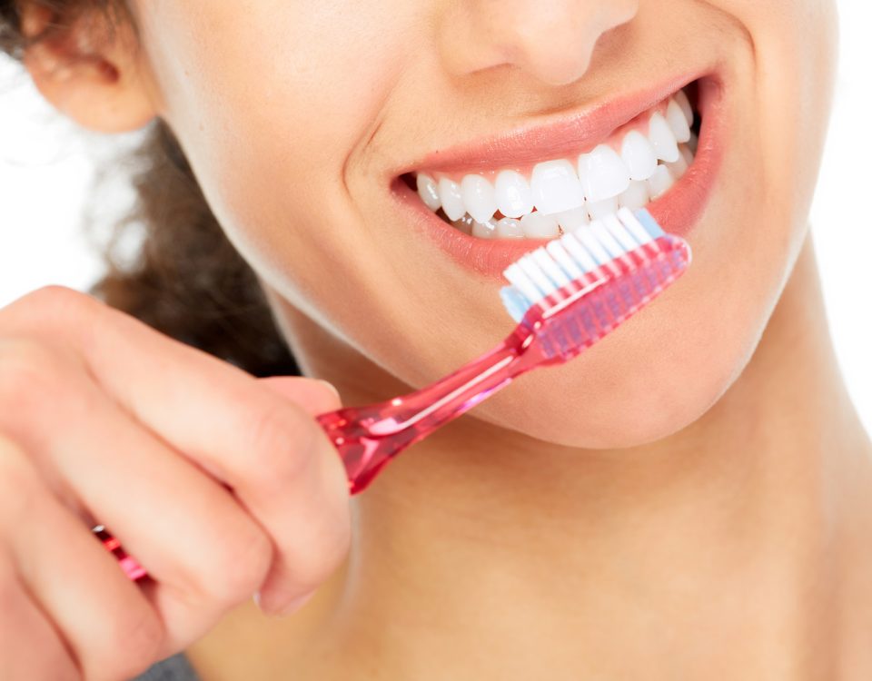 How Can You Whiten Teeth
